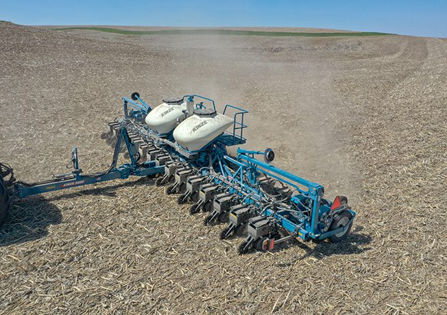 12-редова сеялка KINZE 3605 - само 149 900 EUR / 293 179 BGN