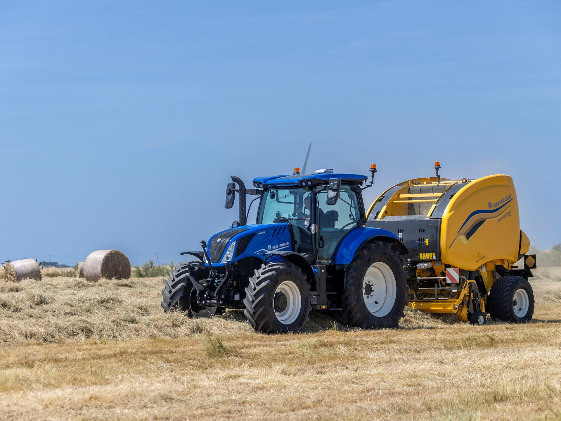 Roll-Belt™ 180 PLUS и 150 PLUS: Нови променливи камери за балиране, подсилени от подобрена технология, свързаност и издръжливост