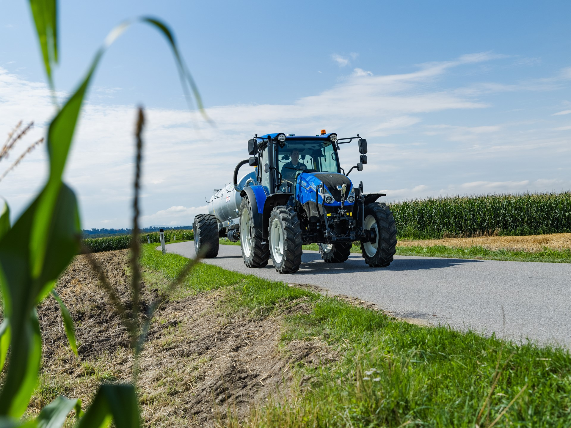 Мощност, пъргавина, свързаност: новите трактори T5S на New Holland