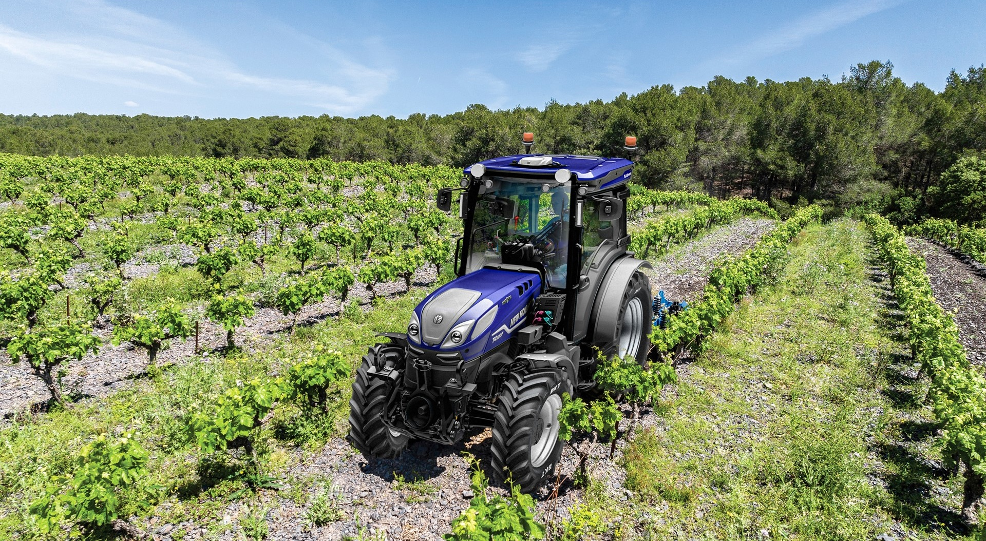 New Holland T4.120F Auto Command спечели най-високото отличие в категорията „Специализирани трактори“ на престижните награди Tractor of the Year 2026 (TOTY).