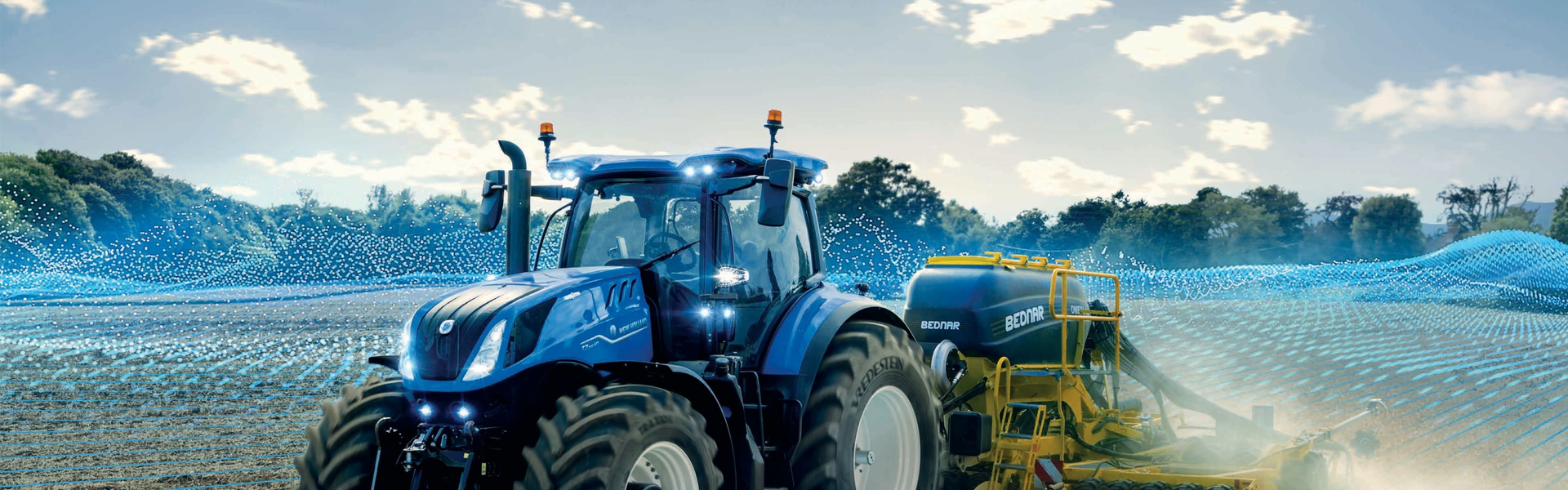Налични трактори New Holland T8 с PLM Intelligence