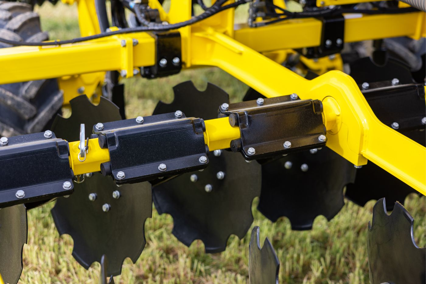 Комбиниран Култиватор BEDNAR ACTROS RO