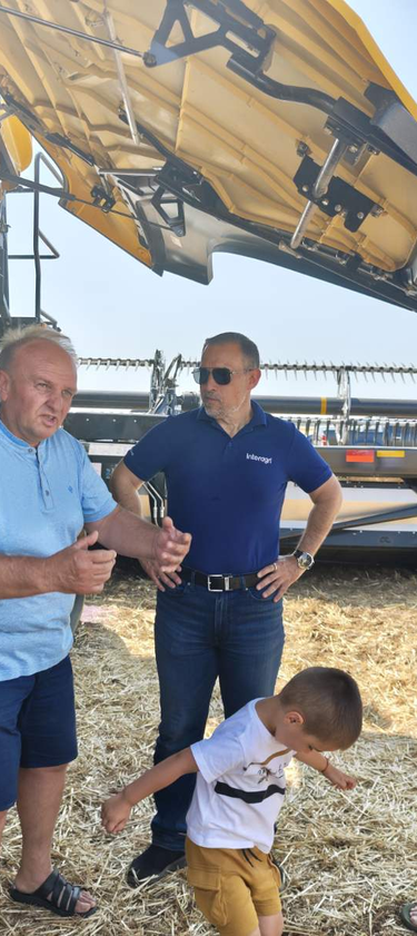New Holland CR11 в Бяла Слатина